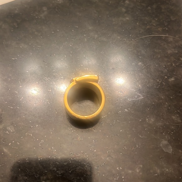 Michael Kors Belt Ring hardly worn - Picture 3 of 3